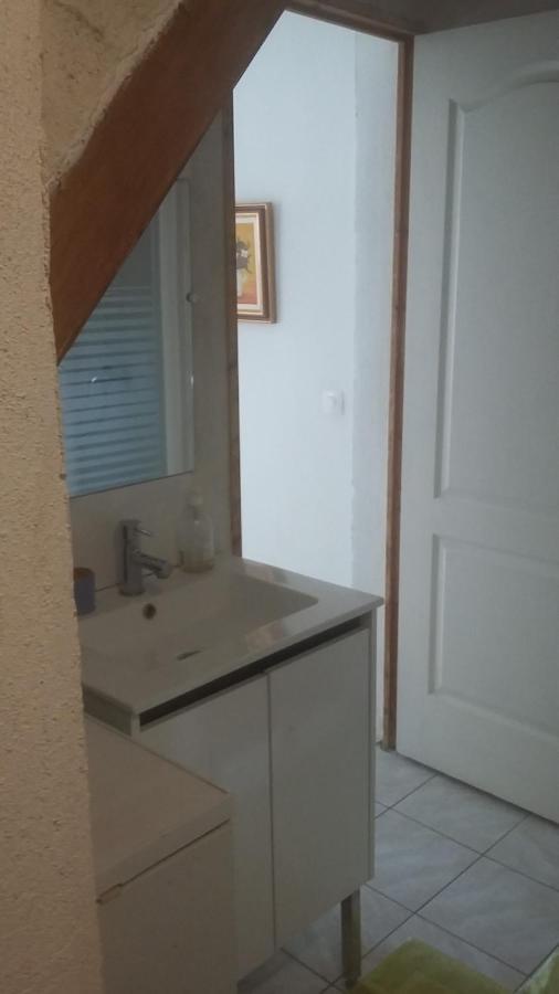 Appartement Dans Hameau Provencal Allauch Bagian luar foto