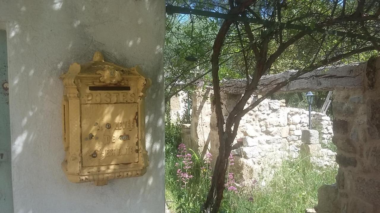Appartement Dans Hameau Provencal Allauch Bagian luar foto