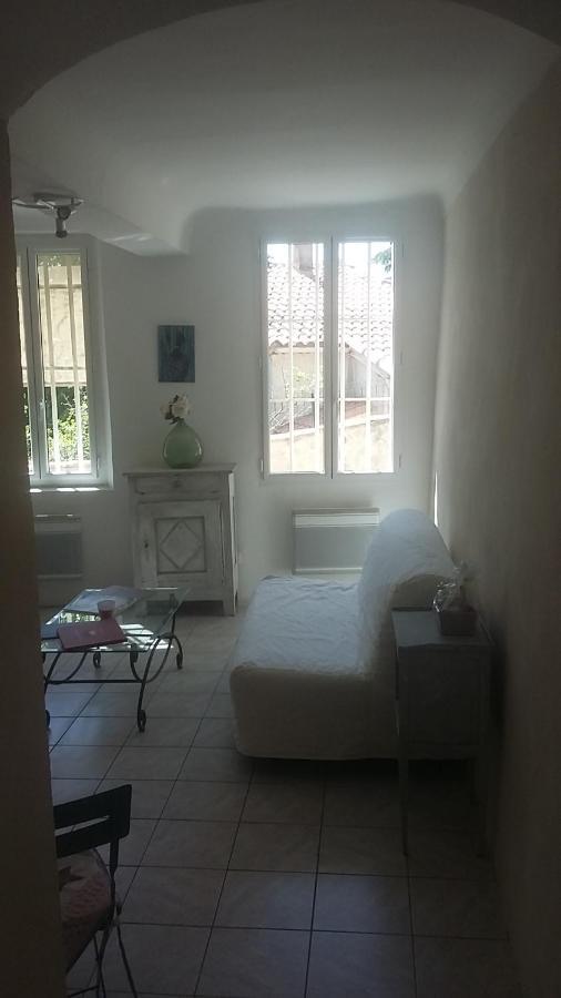 Appartement Dans Hameau Provencal Allauch Bagian luar foto