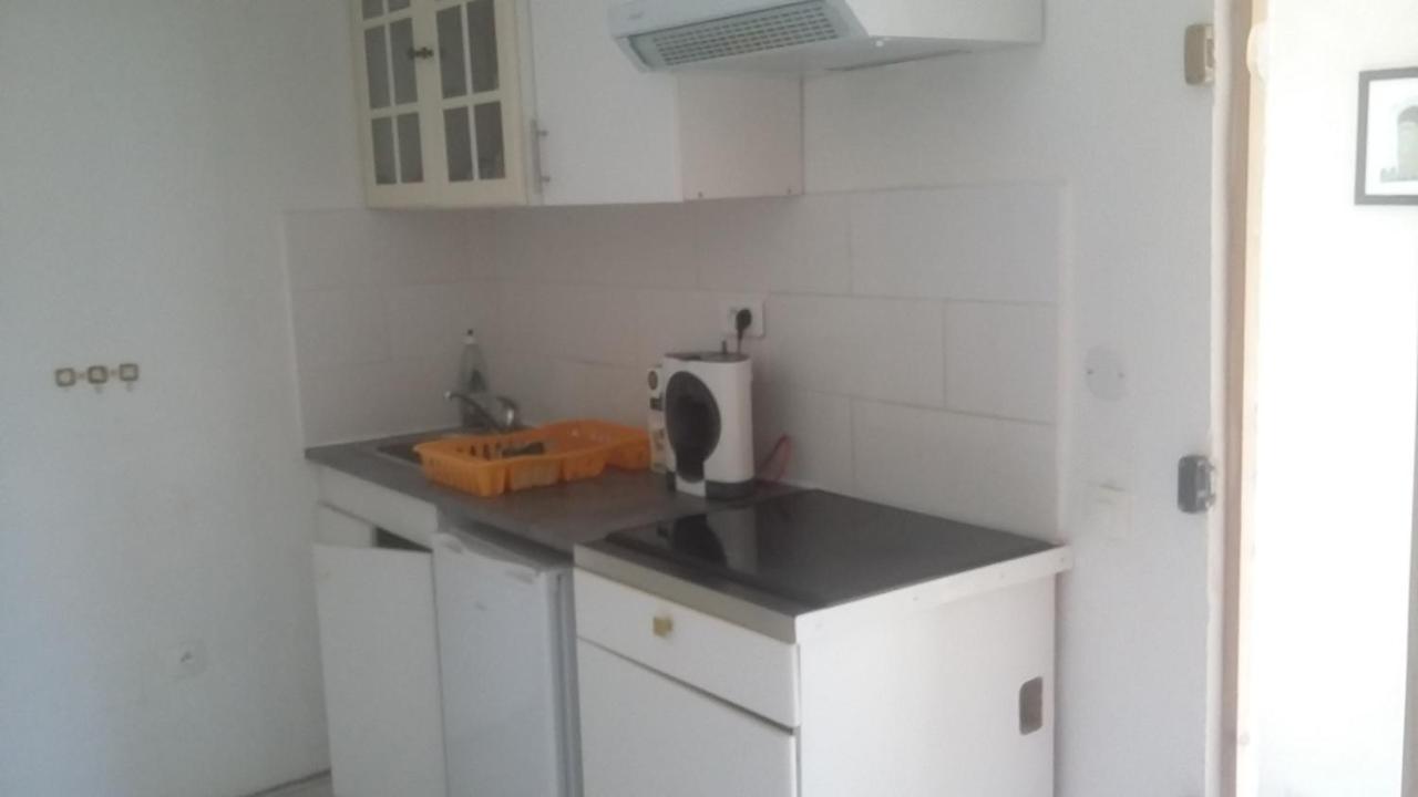 Appartement Dans Hameau Provencal Allauch Bagian luar foto